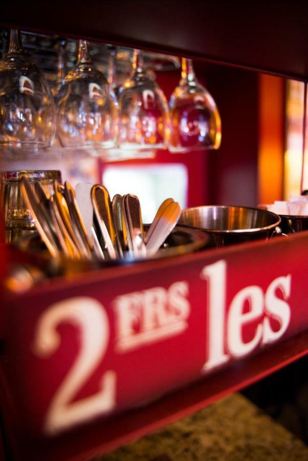 Le Victor Hugo Hotell Montrouge Eksteriør bilde